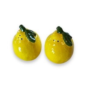 Life At Home Salt Pepper Shakers Set Lemon Ceramic Yellow‎ Cute Kitschy NWT